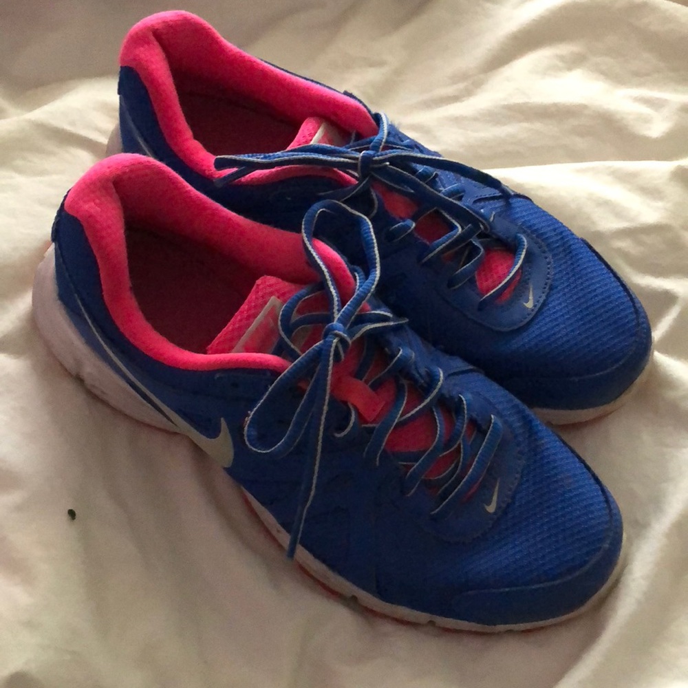 Nike running shoes women size 8.5